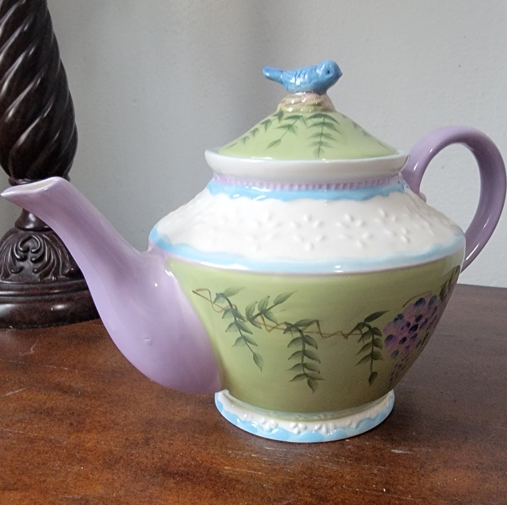 Wisteria Ivory Purple Lavender Green Teapot 🫖Wisteria Garden Sugar and Creamer - Picture 3 of 16
